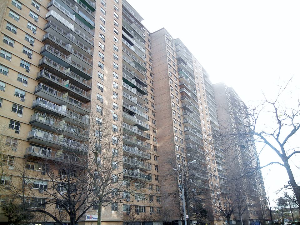 1st image of 2915 W 5th St APT 15F