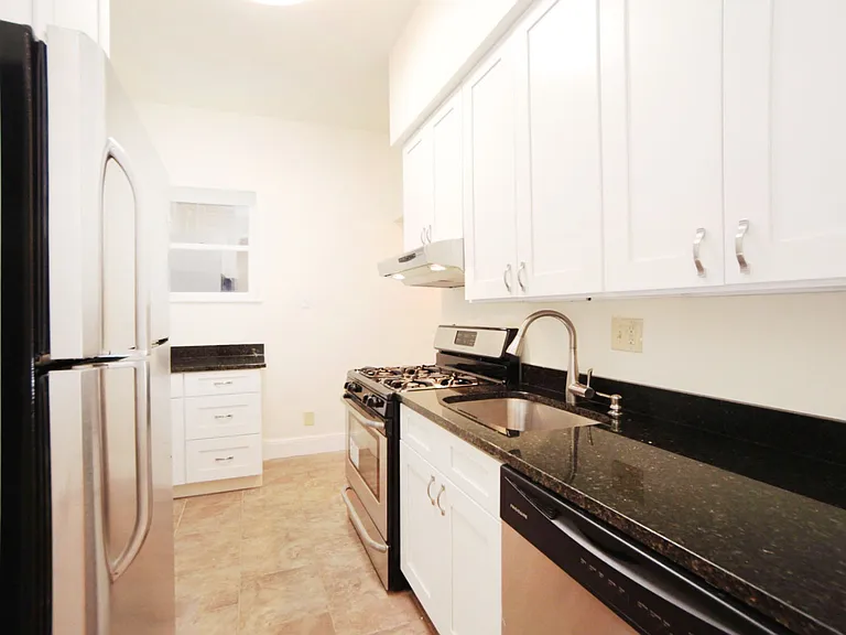 1221 N Street, NW — Photo 5