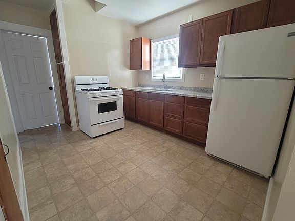 4th image of 2307 E 17th St