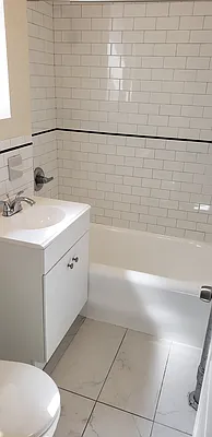 Rented by Bouklis Group | media 4