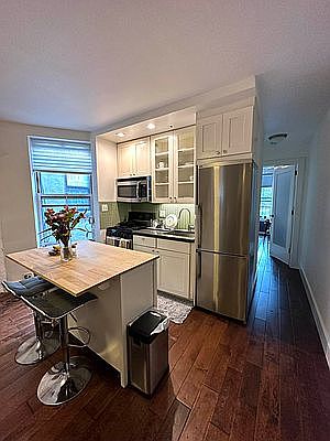 1st image of 324 W 47th St APT 5B