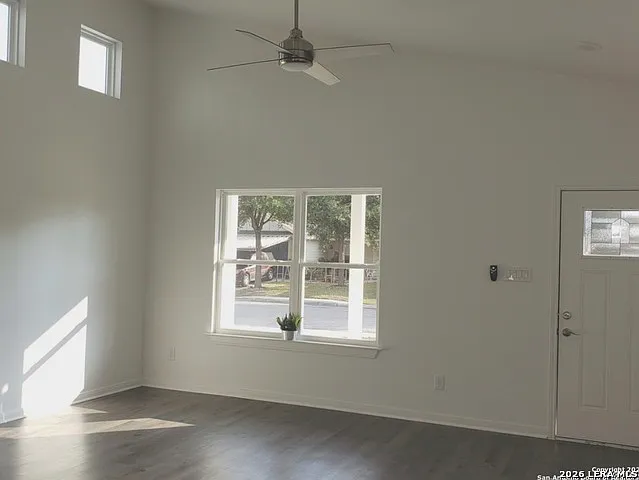 5735 Canterbury Run — Photo 5
