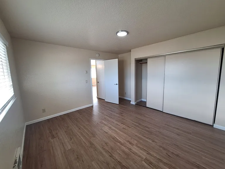 3122 Crescent Ave — Photo 16