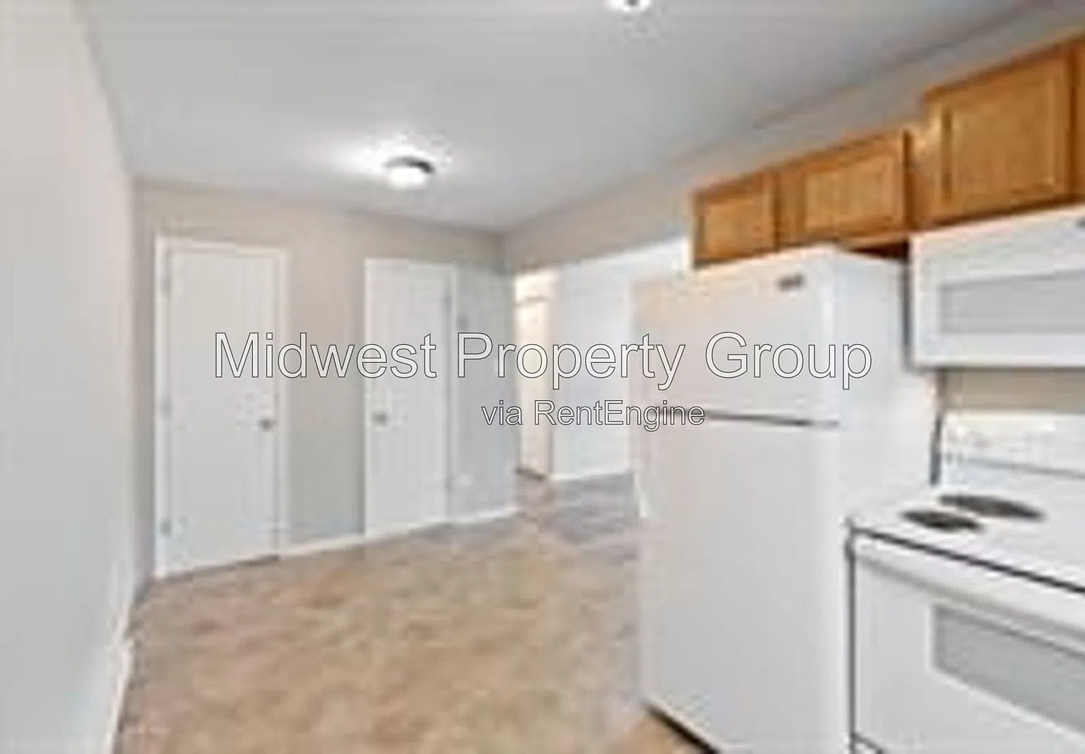 2 bed, 1.0 bath, 670 sqft, $925 — Photo 2