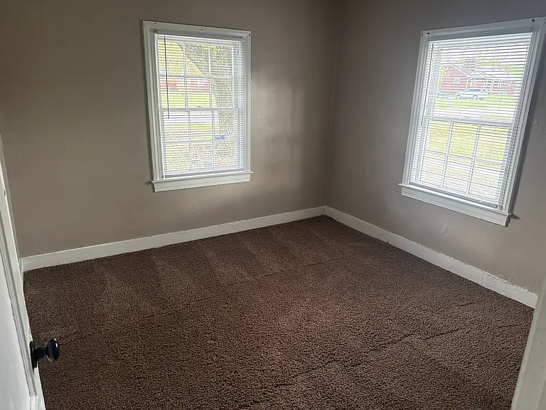 3726 Northampton Dr — Photo 8