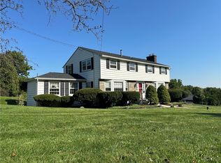 300 Windsor Dr, Syracuse, NY 13214