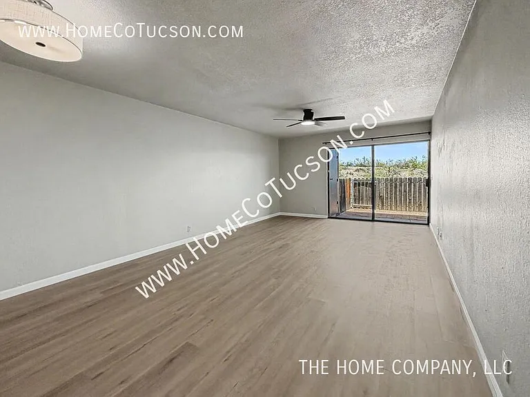5108 N Avenida Primera — Photo 4