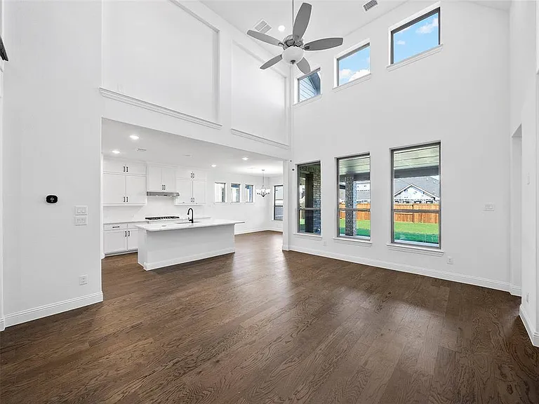 4280 Mill Pond Dr — Photo 13