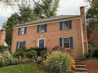 4902 Baltan Rd, Bethesda, MD 20816