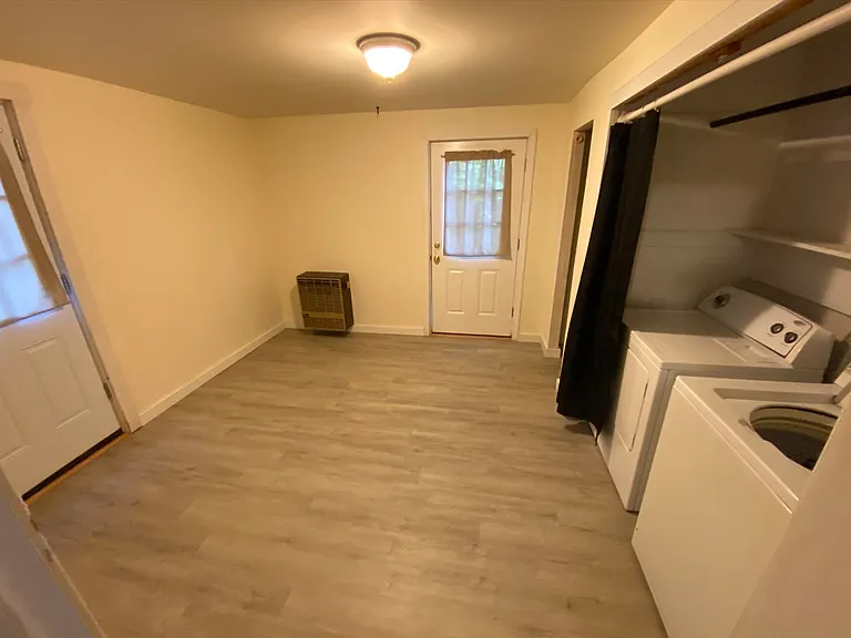 35 Winchester Ct — Photo 7