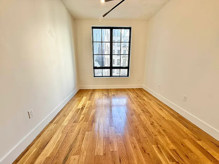 12 Ford St #6A — Photo 12
