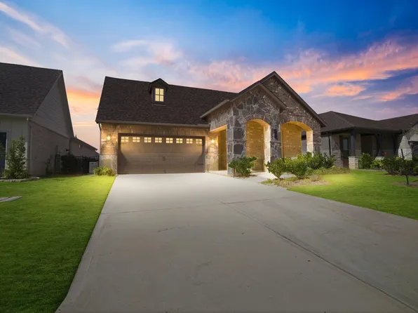 9727 Rockwell Dr, Willis, TX 77318