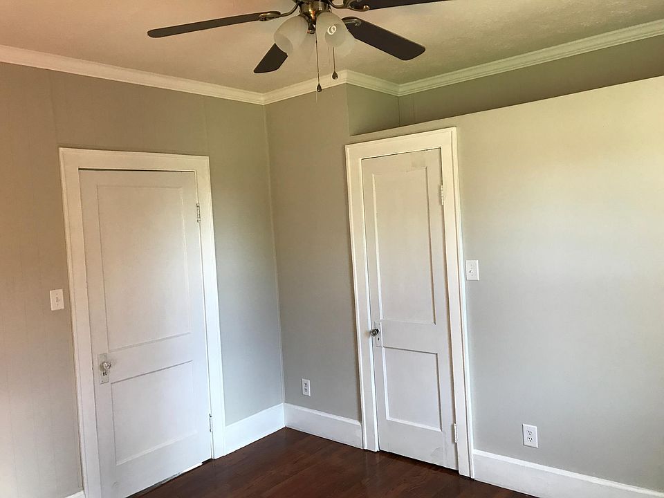 1st image of 131 Fairlawn Ave