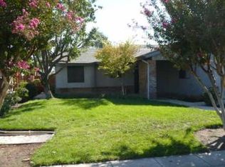 1334 Garland Ave, Clovis, CA 93612
