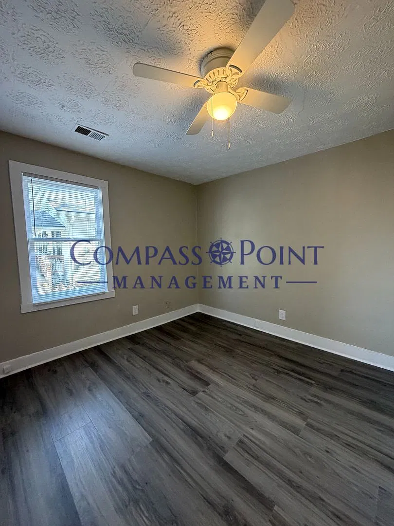Newly Remodeled 2 bedroom house — Photo 4