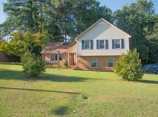 105 Bedford Rd, Greenwood, SC 29649