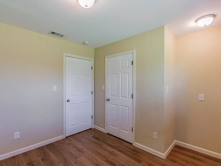 310 S Jena St — Photo 9