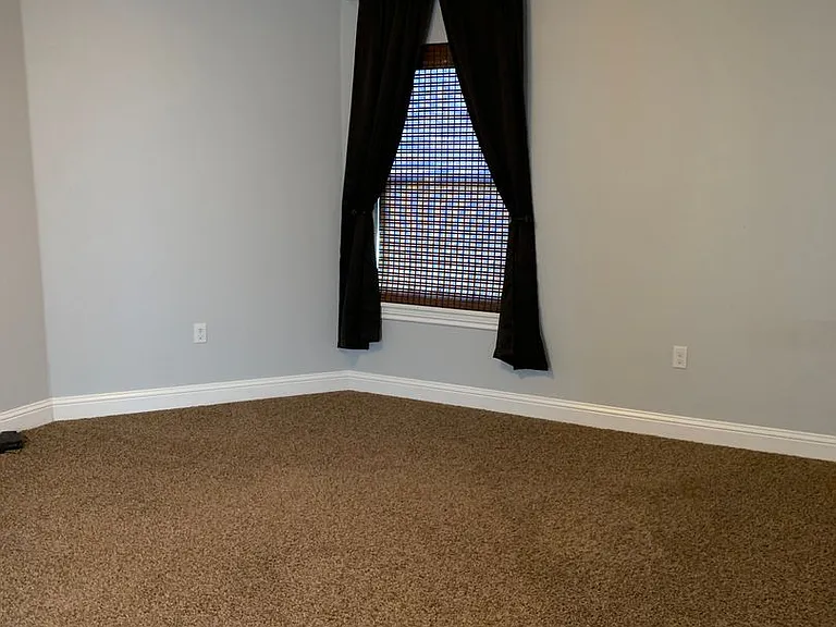 2225 Jadyn Ln — Photo 22