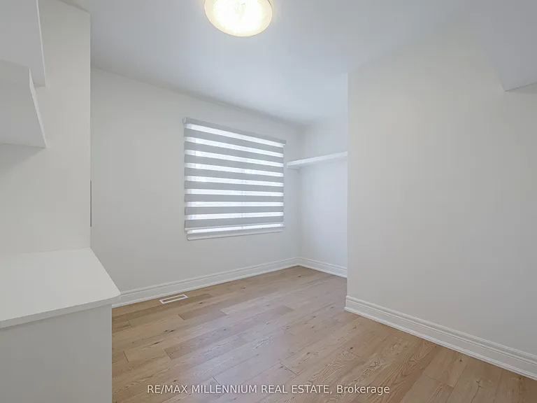 1285 Rebecca St — Photo 28