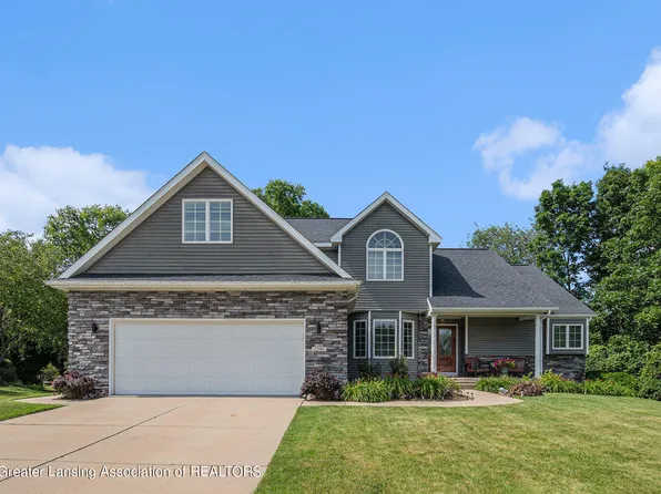 2380 Houghton Hollow Dr, Lansing, MI 48911