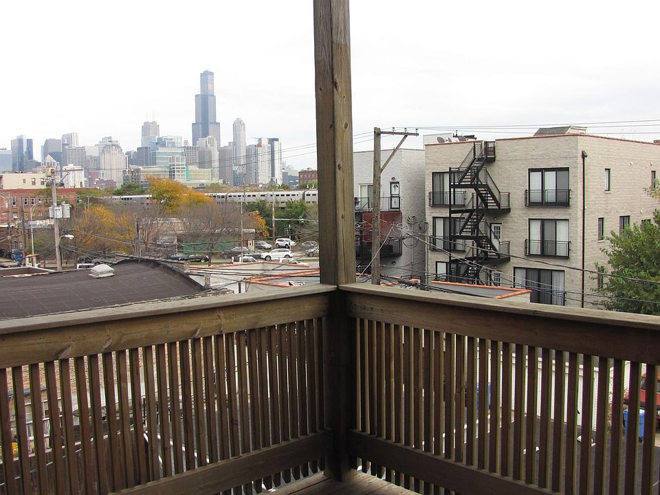 1st image of 1343 W Grand Ave