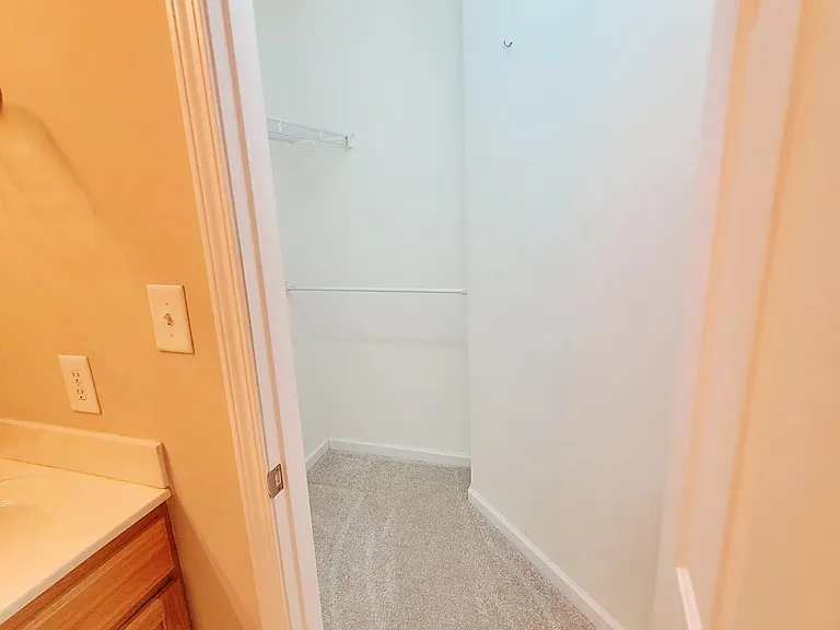 8327 Glenwood Springs Ct — Photo 27