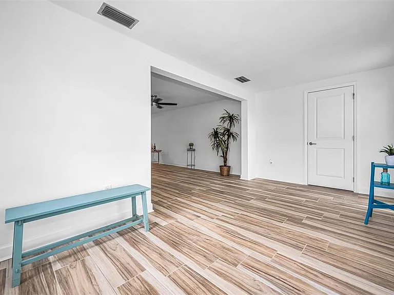 4200 Hampton Dr — Photo 21