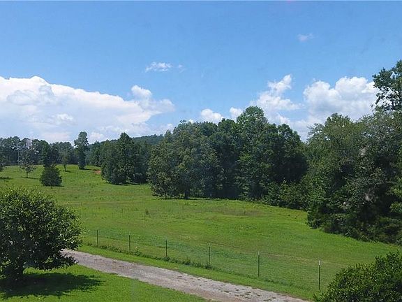5th image of 4240 Dacusville Hwy