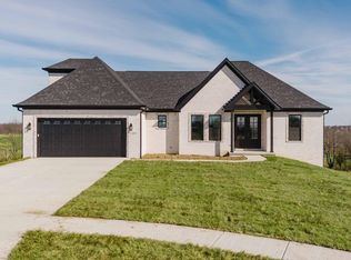 232 Berkley Hall Dr, Berea, KY 40403