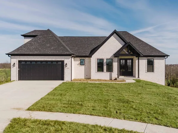 232 Berkley Hall Dr, Berea, KY 40403