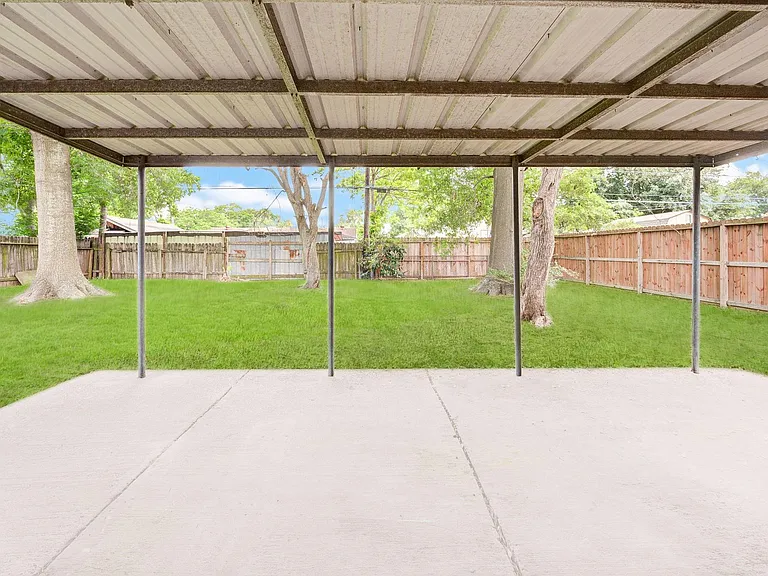 9617 Caffrey St — Photo 25