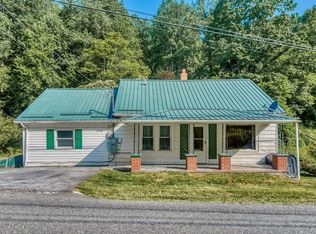1256 Scratch Gravel Rd, Marion, VA 24354