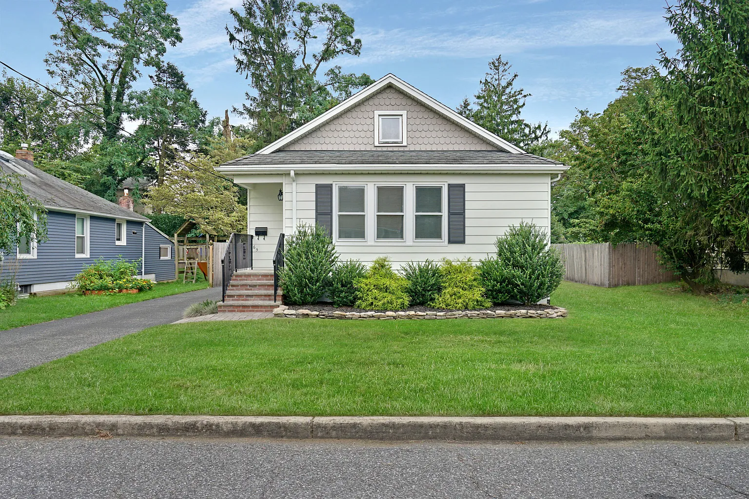 65 Manning St photo 1
