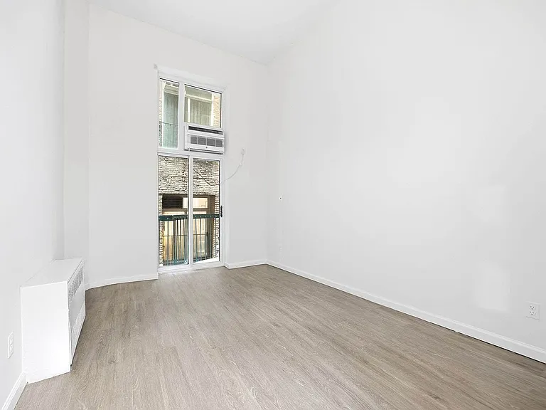 88 Fulton St #216 — Photo 4