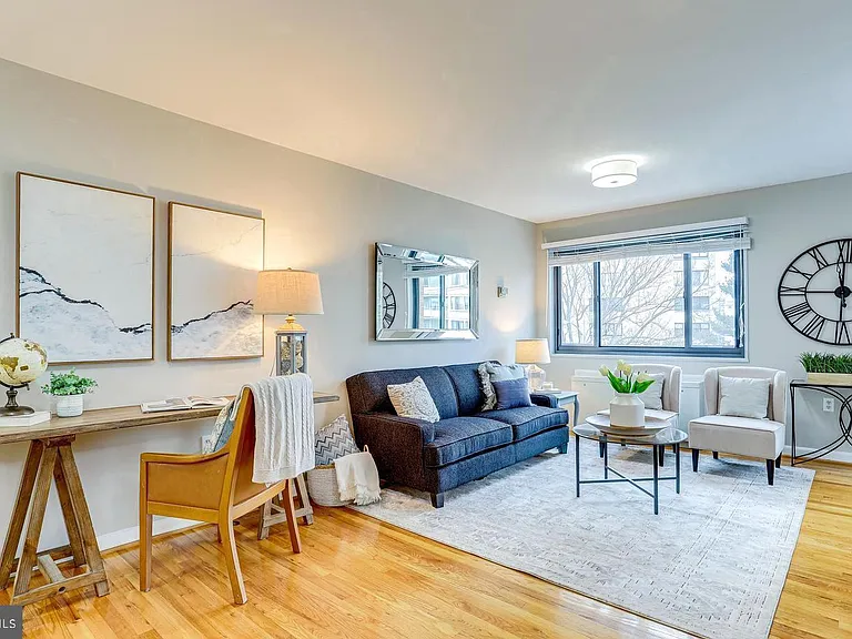 1200 S Arlington Ridge Rd #608 — Photo 4