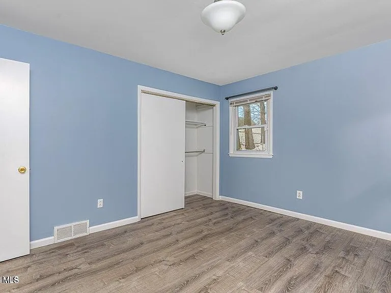 7 Elgin St #B — Photo 5