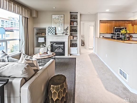 4th image of 925 110th Ave NE Penthouse 1