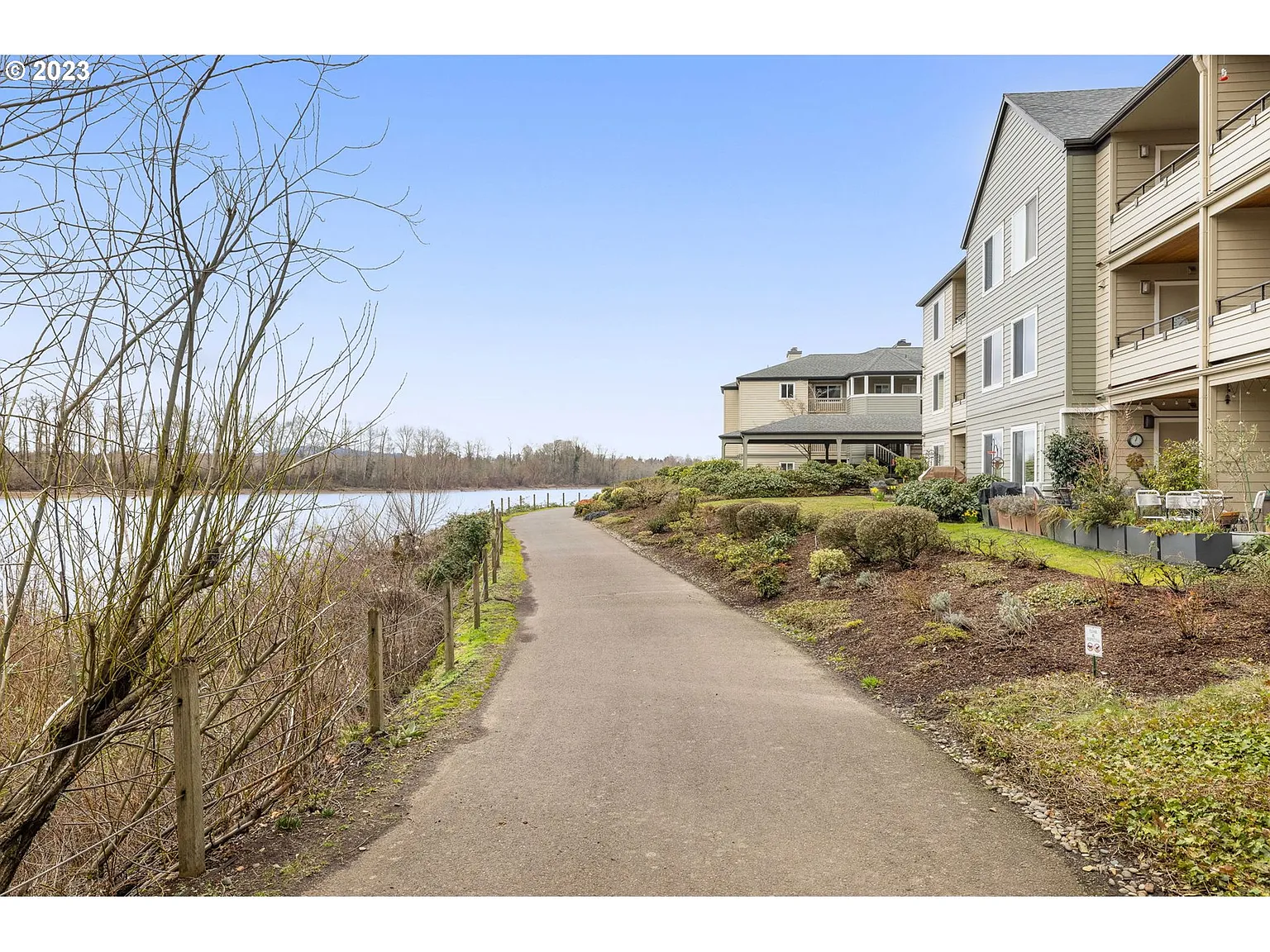 5110 S Landing Dr Unit 205 photo 1