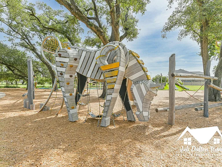 20107 Percheron Park Ln — Photo 37