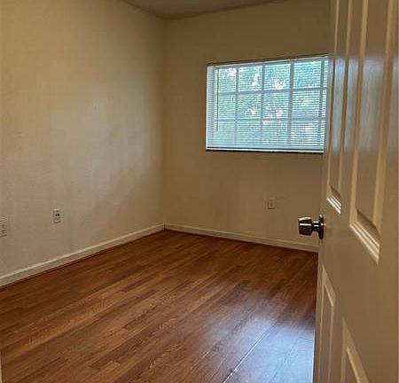 2nd image of 11541 NW 44th St