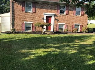 3228 Blue Rock Rd, Lancaster, PA 17603