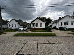 1120 Lockwood Ave, Racine, WI 53403