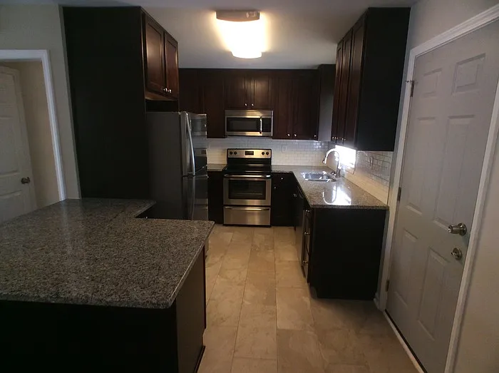 2892 Horse Shoe Dr — Photo 8