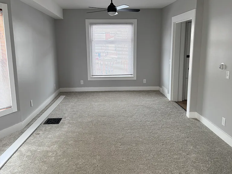 69 Ashton Pl #1 — Photo 2
