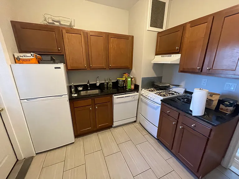 12 Farrington Ave #2 — Photo 18
