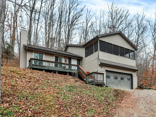 13832 W Old Nashville Rd, Columbus, IN 47201