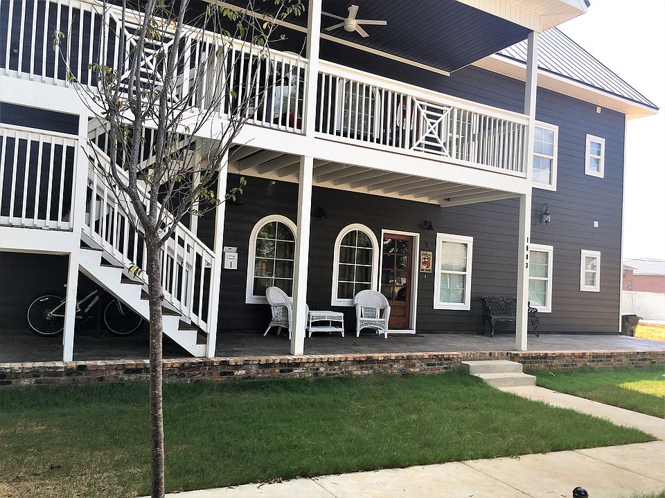 1st image of 1003 Elmwood Dr