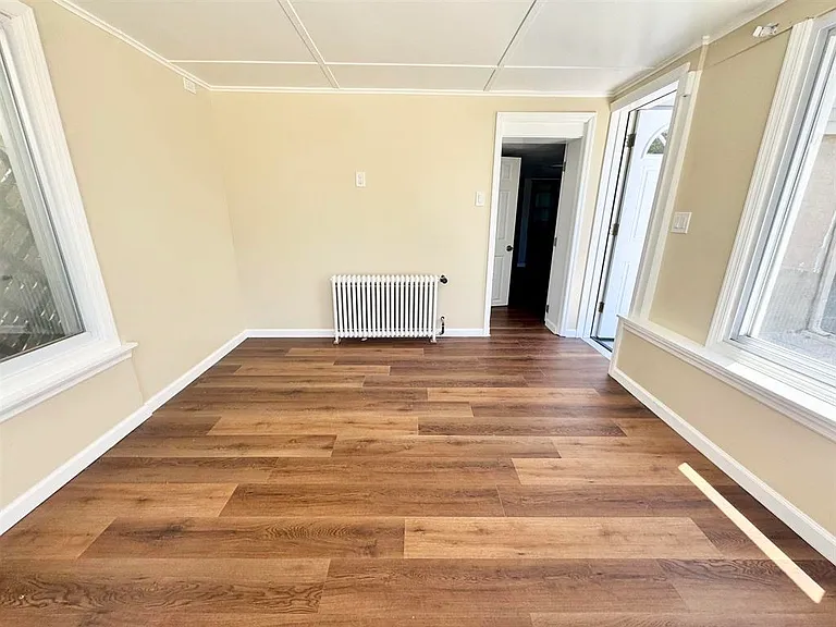 9005 Durham Ave — Photo 16