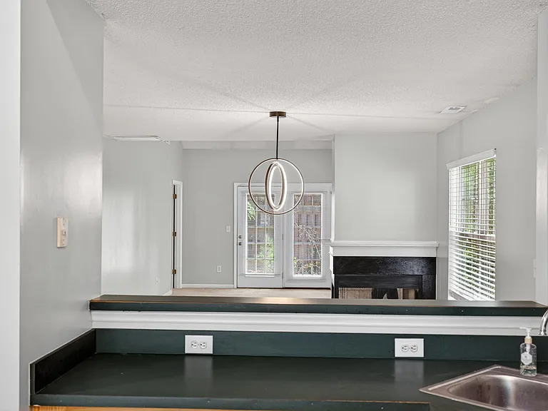 5065 Bartholomews Ln — Photo 11