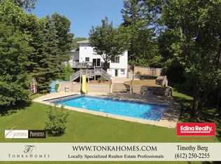 5140 Hooper Lake Rd, Excelsior, MN 55331